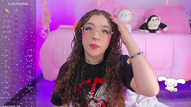 Snapshot of hannacutegod chatting on 17, 10, 2025 hannacutegod online show from 17, 10, 2025