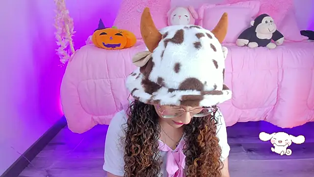 Snapshot of hannacutegod chatting on 11, 11, 2025 hannacutegod online show from 11, 11, 2025