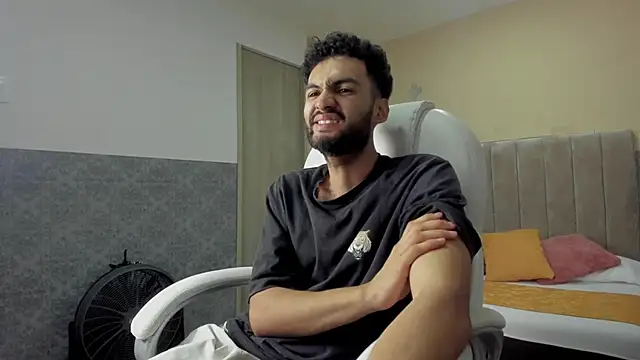 Snapshot of Ryan_Jackson_ chatting on 30, 9, 2025 Ryan Jackson  online show from 30, 9, 2025