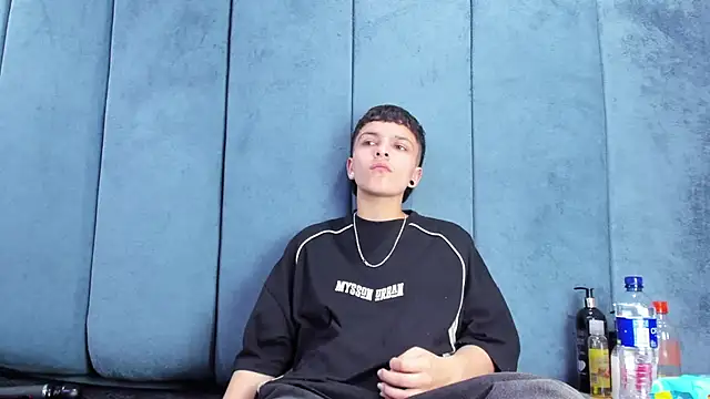 Megan Thompson  online show from 19, 3, 2026