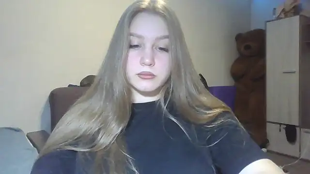 Snapshot of yourhoney_Lola_ chatting on 23, 10, 2025 yourhoney Lola online show from 23, 10, 2025