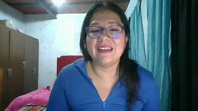 Snapshot of scarlett_widow_ chatting on 19, 11, 2025 scarlett widow online show from 19, 11, 2025