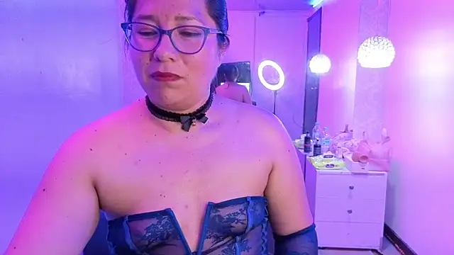 scarlett widow  online show from 29, 3, 2026