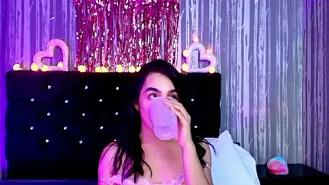 Snapshot of Alicee_Moonn chatting on 11, 2, 2026 Alicee Moonn online show from 11, 2, 2026