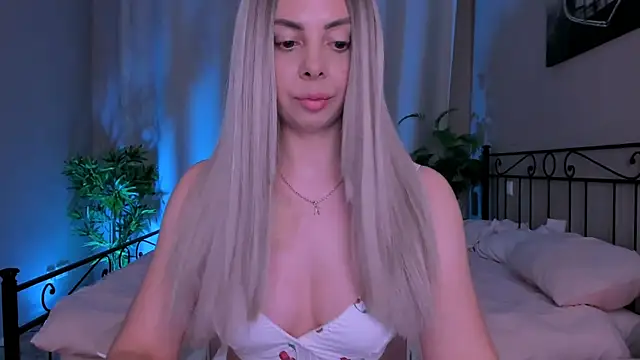 Snapshot of VelvetEliza chatting on 5, 7, 2026 VelvetEliza online show from 5, 7, 2026