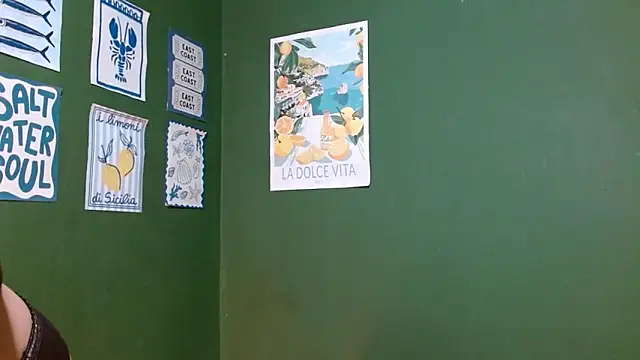 Roxiehood online show from 3, 2, 2026