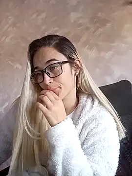 Mariam Arango online show from 6, 10, 2025