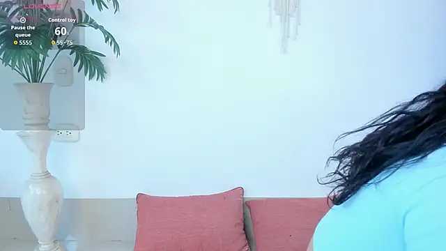 Snapshot of emily_yeon chatting on 27, 11, 2025 emily yeon online show from 27, 11, 2025