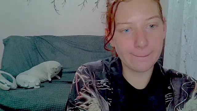 Lily Ember online show from 18, 3, 2026