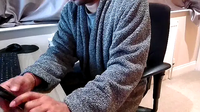 Snapshot of rogamuffin chatting on 8, 1, 2026 rogamuffin online show from 8, 1, 2026