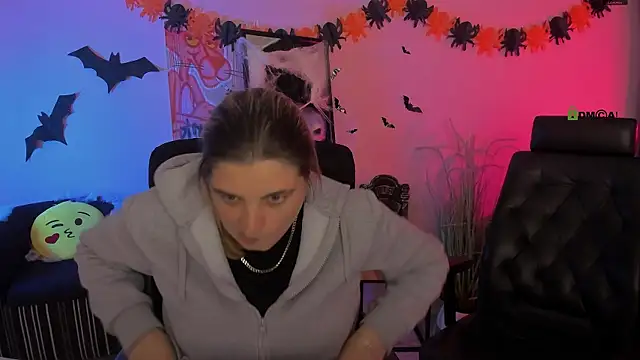 Snapshot of inga_gree chatting on 1, 11, 2025 inga gree online show from 1, 11, 2025