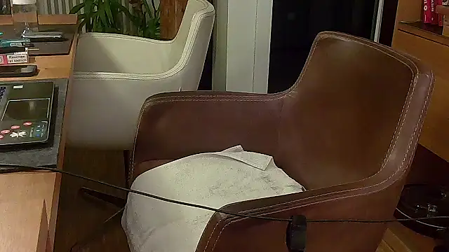 Unique X perience online show from 5, 10, 2025