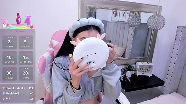 Anya Belth online show from 12, 10, 2025