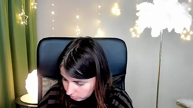 MartaEdams online show from 23, 12, 2025