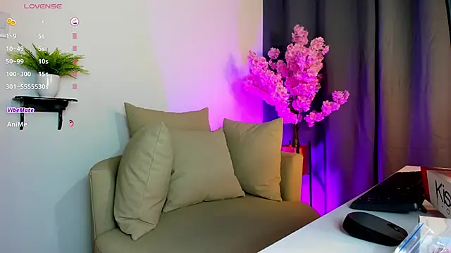 Snapshot of rahama_hott69 chatting on 16, 12, 2025 rahama hott69 online show from 16, 12, 2025