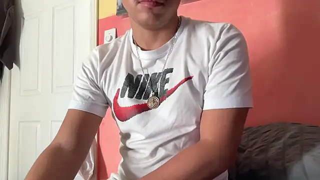 Snapshot of kSwisssxxx chatting on 30, 10, 2025 kSwisssxxx online show from 30, 10, 2025