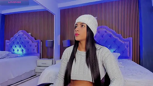 SelenaStonne online show from 18, 9, 2025