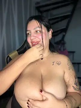 Snapshot of victoria_amatista_ chatting on 30, 10, 2025 victoria amatista online show from 30, 10, 2025