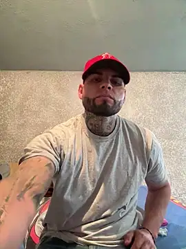 Snapshot of crazybarber69 chatting on 21, 11, 2025 crazybarber69 online show from 21, 11, 2025