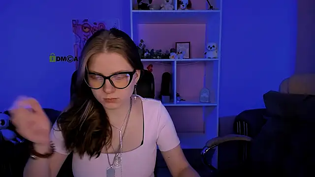 Snapshot of foxy_tease_ chatting on 26, 9, 2025 foxy tease online show from 26, 9, 2025