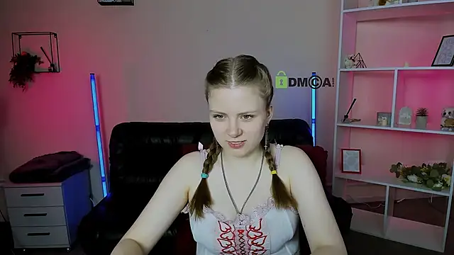 foxy tease  online show from 16, 11, 2025