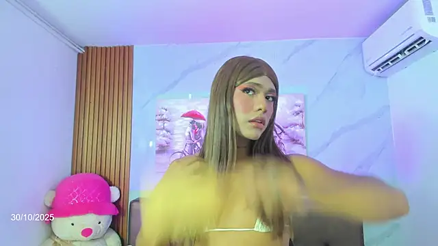 Snapshot of Dreams_Chloe chatting on 30, 10, 2025 Dreams Chloe online show from 30, 10, 2025