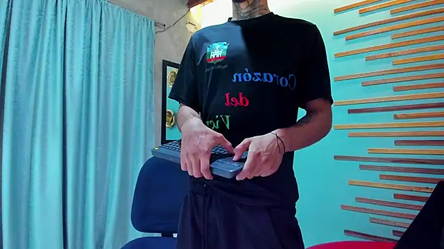 Snapshot of jharol_cardonaa chatting on 29, 9, 2025 jharol cardonaa online show from 29, 9, 2025