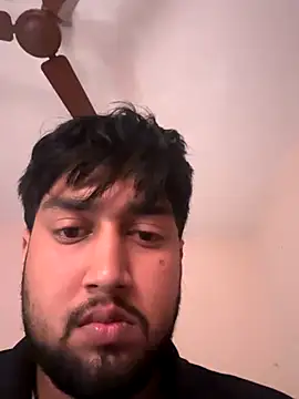 Snapshot of aka_big chatting on 17, 11, 2025 aka big online show from 17, 11, 2025