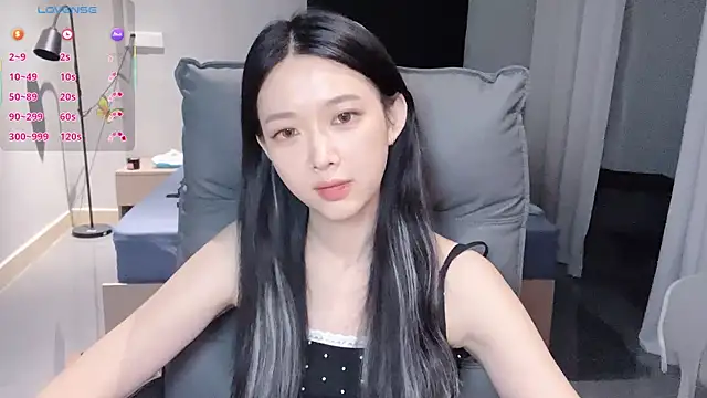 NiNi-baby520 online show from 25, 10, 2025