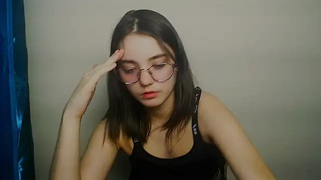 Snapshot of Sun_Shine__ chatting on 16, 4, 2026 Sun Shine online show from 16, 4, 2026