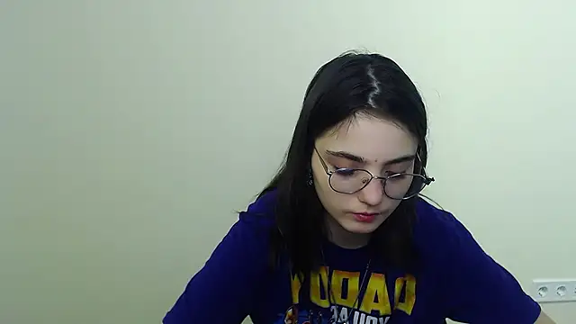 Snapshot of Sun_Shine__ chatting on 7, 5, 2026 Sun Shine online show from 7, 5, 2026