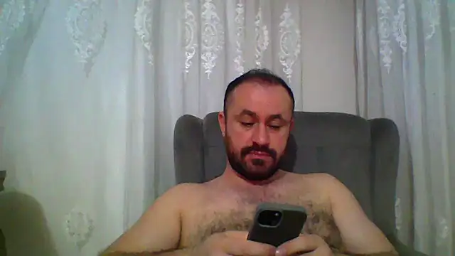 Snapshot of micheal3467 chatting on 1, 4, 2026 micheal3467 online show from 1, 4, 2026