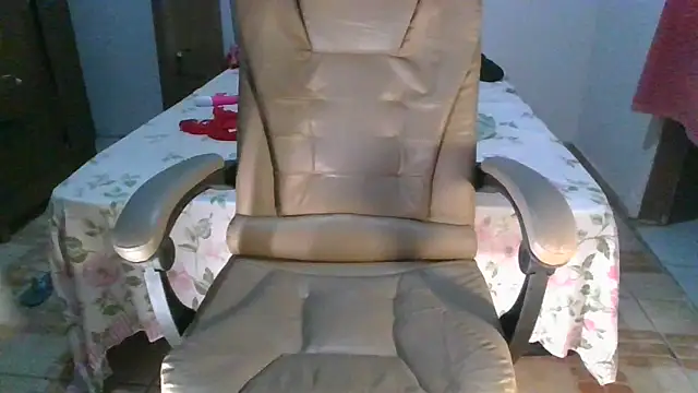 Snapshot of Mayalorenz chatting on 15, 9, 2025 Mayalorenz online show from 15, 9, 2025