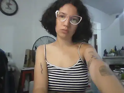 Snapshot of loliporomero chatting on 29, 9, 2025 loliporomero online show from 29, 9, 2025