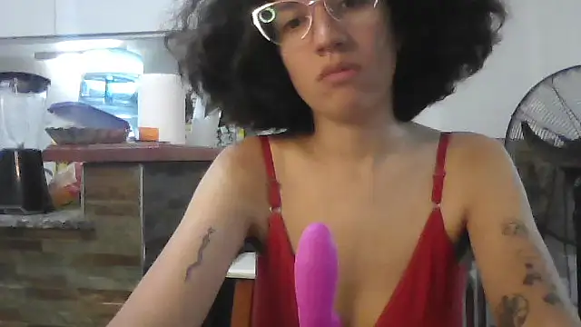 Snapshot of loliporomero chatting on 18, 10, 2025 loliporomero online show from 18, 10, 2025