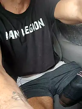 Snapshot of GreekGuyOutdoors chatting on 22, 11, 2025 GreekGuyOutdoors online show from 22, 11, 2025