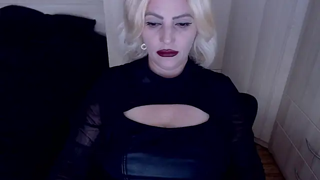 Snapshot of demisweet chatting on 8, 6, 2026 demisweet online show from 8, 6, 2026