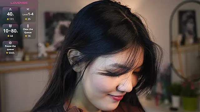 MoiraEger online show from 26, 9, 2025