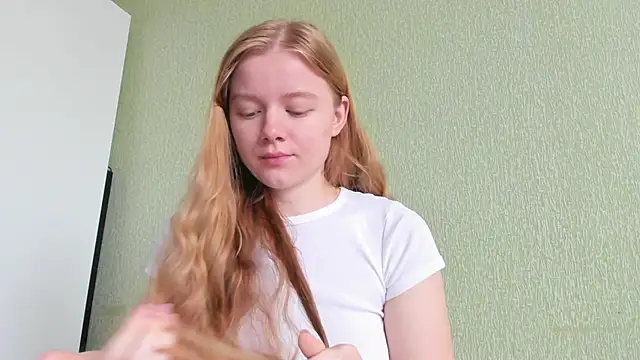 Snapshot of Eva_yamioka chatting on 12, 10, 2025 Eva yamioka online show from 12, 10, 2025