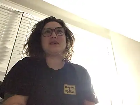 paigeycakes online show from 16, 9, 2025