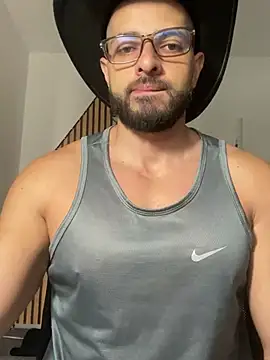 Snapshot of magnumchris chatting on 19, 2, 2026 magnumchris online show from 19, 2, 2026