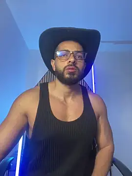 Snapshot of magnumchris chatting on 2, 3, 2026 magnumchris online show from 2, 3, 2026