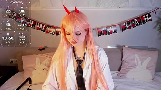 Snapshot of Molly_Platt chatting on 30, 10, 2025 Molly Platt online show from 30, 10, 2025