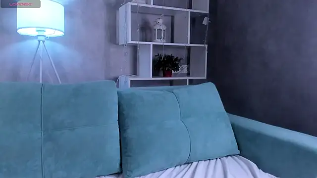 Snapshot of Molly_Platt chatting on 17, 11, 2025 Molly Platt online show from 17, 11, 2025