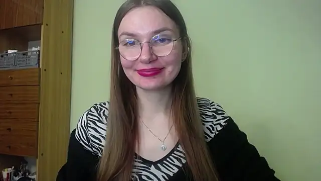 LooveELLYx online show from 2, 12, 2024
