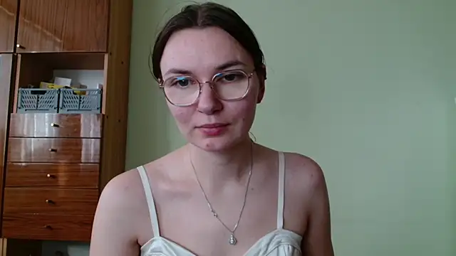 LooveELLYx online show from 23, 10, 2025