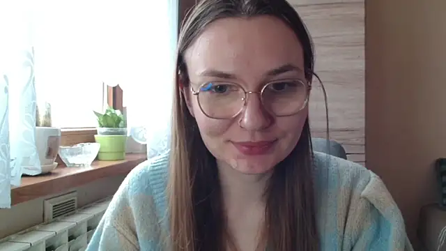 LooveELLYx online show from 7, 4, 2026