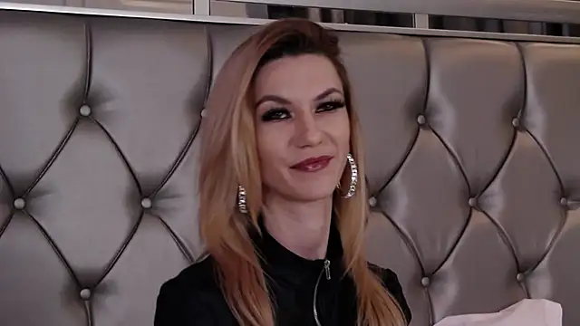 Snapshot of MayaHale chatting on 14, 5, 2026 MayaHale online show from 14, 5, 2026