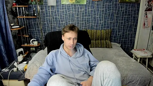 CuteBoy228 online show from 20, 4, 2026