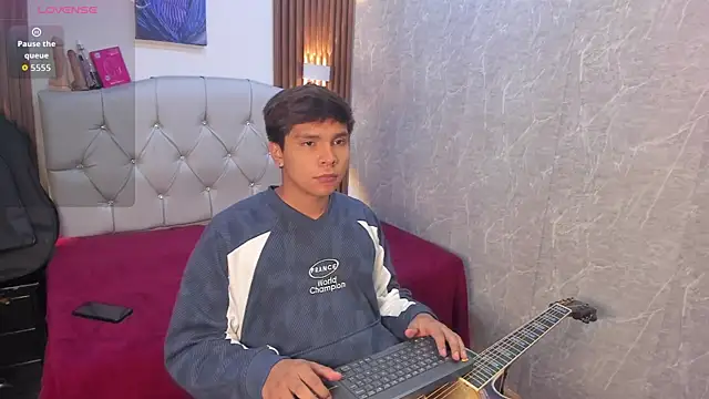 Thiago Kozak online show from 4, 6, 2026